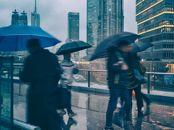 如何選擇合適的嘿嘿视频在线傘廠家？